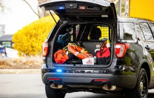 Accessoires auto indispensables pour l’hiver : ce qu’il faut avoir dans son coffre